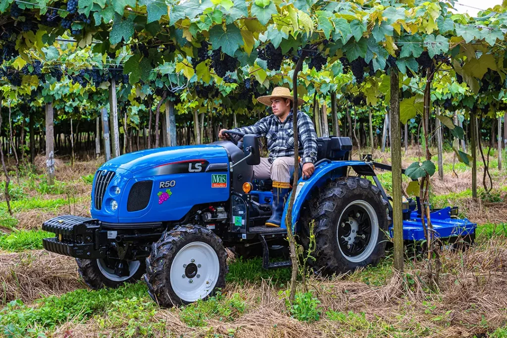 LS Tractor na Fruticultura